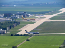 Pohled-na-letiste-v-Brne-z-osy-drahy-09